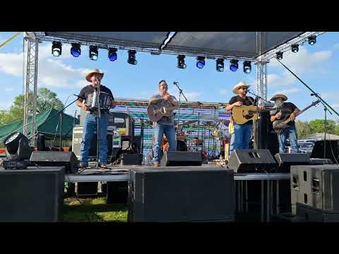 Los Desperadoz Pura Vida Festival 2024 don't own the rights to the music