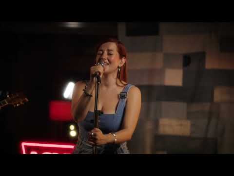 İstesen de Sevemezsin (Stüdyodan, Canlı)