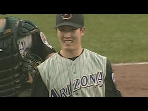 Kim gets six-out save against Yankees in 2002