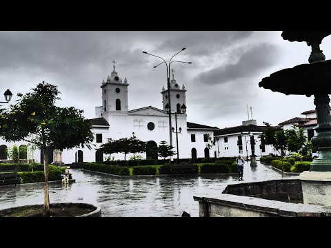 CHACHAPOYAS 🇵🇪 AMAZONAS | PLAZA DE ARMAS DE LA CIUDAD DE LAS NUBES ☁️ EXPLORANDO EL VERDADERO PERÚ 🏃