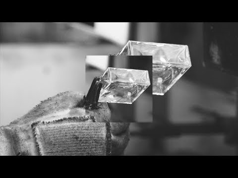 GABRIELLE CHANEL Behind The Scenes: the Bottle — CHANEL Fragrance