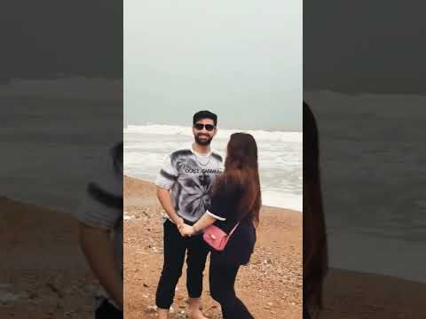 muneeb butt and Minal Khan romance in beach 🏖️ : muneeb butt with wife #muneebbhutt#minalkhan#vlog