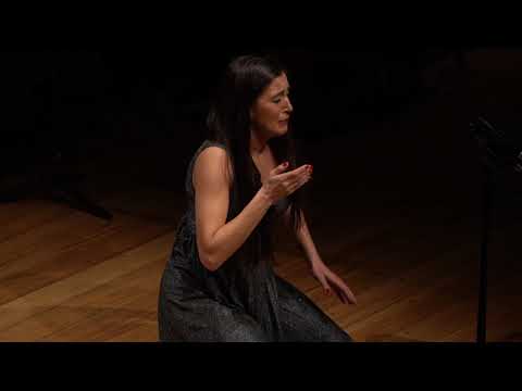 Luciano Berio - Sequenza III by Liesbeth Devos - Live performance