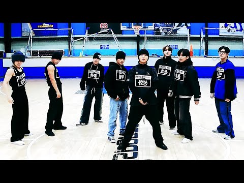 ATEEZ - 'Crazy Form' Dance Practice Mirrored