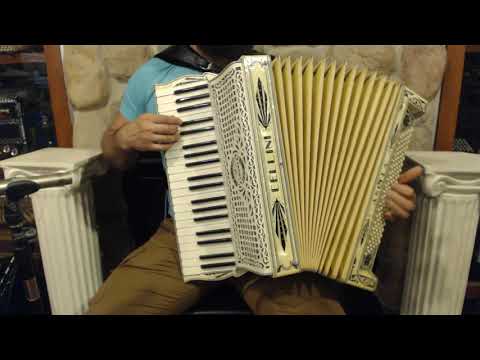 4375 - Ivory Cellini Angela Piano Accordion LMM 41 120 $799