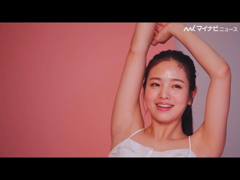 横田真悠、ツヤツヤな肌を披露！どの角度から見ても綺麗なボディで魅了　『ヴィート』ビジュアル撮影メイキング動画公開