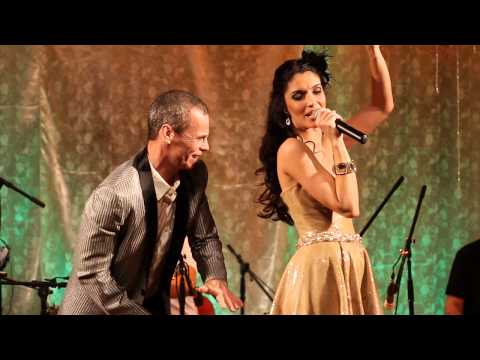 Joyce Cândido " Cê pó pará" participação de Carlinhos de Jesus