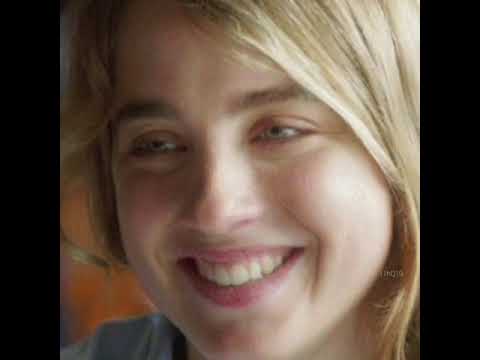 Adele Haenel smiles