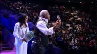 Lakewood Church Worship - Falling in Love with Jesus feat. Jonathan Butler and Sheila E