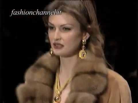 "Carlo Tivioli" Autumn Winter 1994 1995 Milan 3 of 4 pret a porter woman by FashionChannel