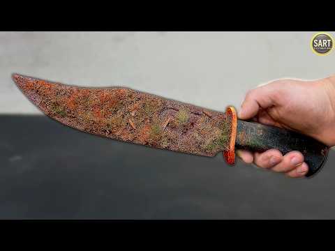Restoration Legendary Very Rusty Bowie Knife