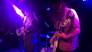 Widowspeak - Stoned  (Live in Gotenburg, Sweden).