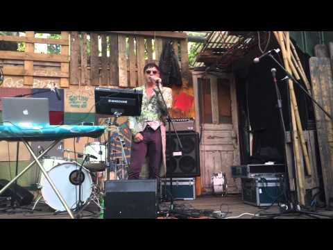 Platzfestival 2015 – Niko Solorio