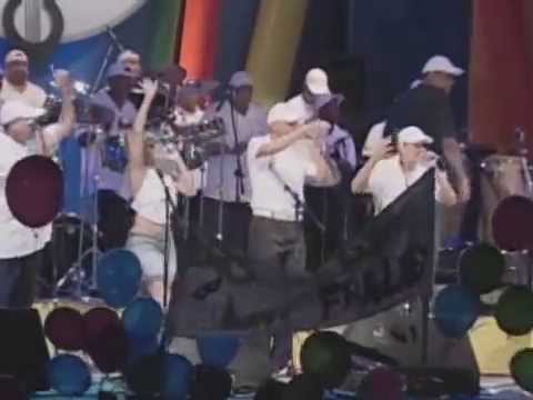 Lòs Laga Bai tumba Farley Lourens