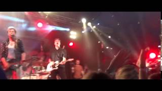 Busted - Year 3000 - Glastonbury 2017