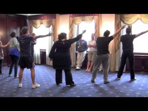 Repetitie in het hotel van het nummer Shine Toppers