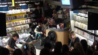 Cats On Trees - You Win - Showcase @ Gibert Joseph Musique Toulouse