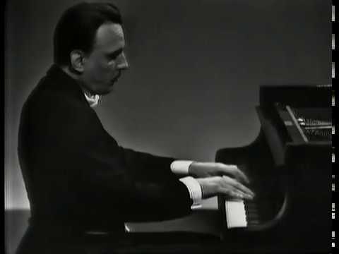 Arturo Benedetti Michelangeli plays Debussy - Images (1962)