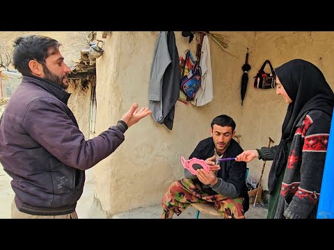 Standing Together Again 🌿 | Saladin Returns to the Village to Help His Brother’s Family