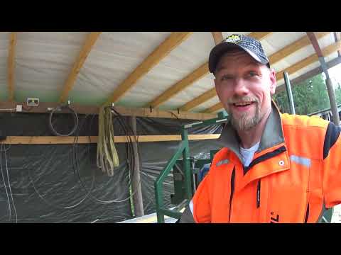 Vannesahalla tukkia pelekaksi