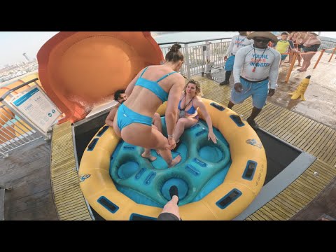 Would YOU TRY This Water Slide at BIGGEST Water Park Aquaventure in Dubai?