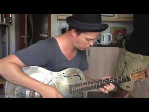 Mule Resonator Guitar- Nicklas Thelin