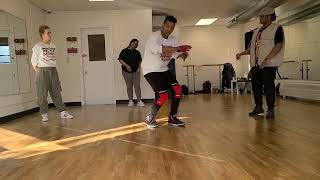 Dancing Robot freestyle