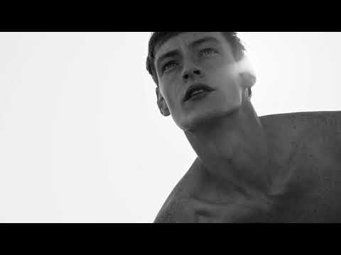 Narciso Rodriguez For Him Bleu Noir tualetinis vanduo Extreme Purškiklis 50ml video