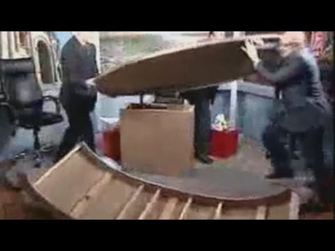 Fight breaks out on live TV in Jordan