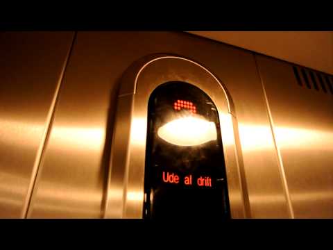 I almost got stuck in the elevator! (STOP button test)