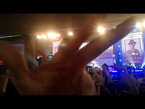 ARKANO VS DOZER(DESDE EL PUBLICO)-OCTAVOS INTERNACIONAL RED BULL