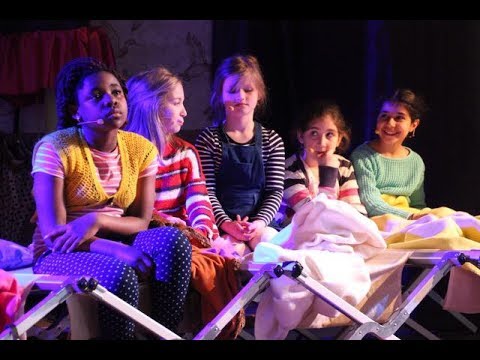 Premiere des Theaterstücks „Ein Stück Heimat“