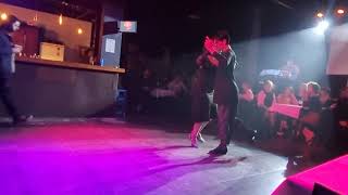 Corina de la Rosa y Ale Andrian 2/4 A La Parrilla