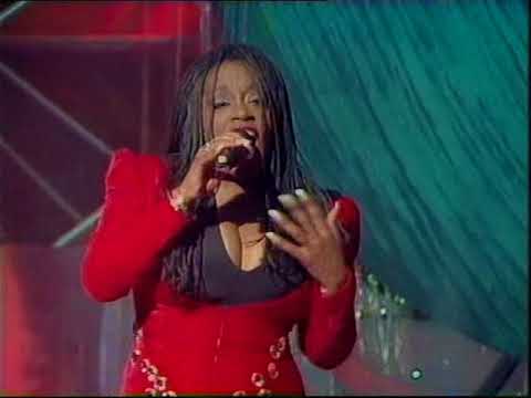 Rapination and Kym Mazelle - Love Me the Right Way (Top of the Pops, 4 February 1993)