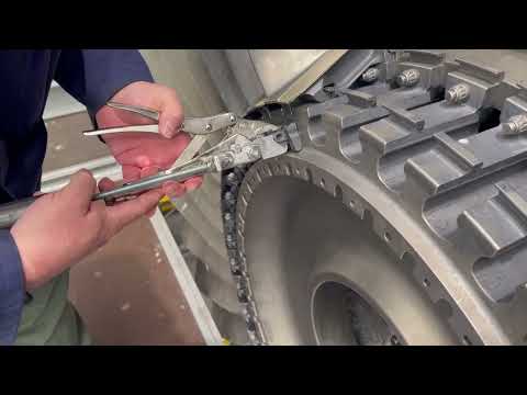 General Electric CF6 Fan blade securing clip removal