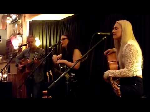 Only a Moment - Aleyce Simmonds - Concert For Karl - Dag Sheep Station, Nundle - 18-6-2016