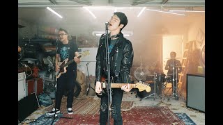 blink-182 colabora em música de Goody Grace