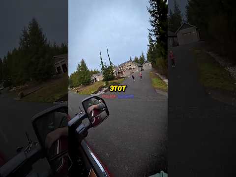 Научил детей уважать старших.. 😰