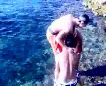 MOSSE WRESTLING IN ACQUA A GIOVINAZZO