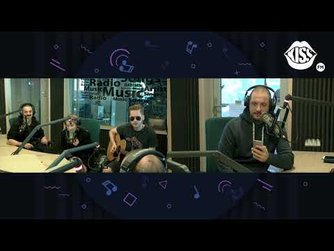 ADDA face 3 melodii vesele să devină triste