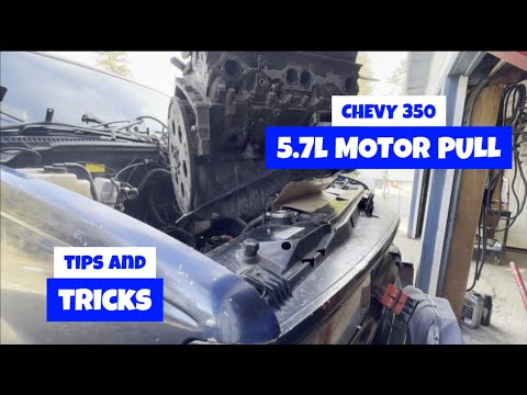 1997 CHEVY TAHOE VORTEC 5.7 350 V8 MOTOR PULL/ ENGINE REMOVAL AND WATER PUMP INSTALLATION Part 1.