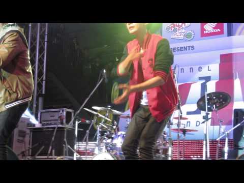 Millenium Boy Moment P'Song @ I Love Your Smile [v] MF