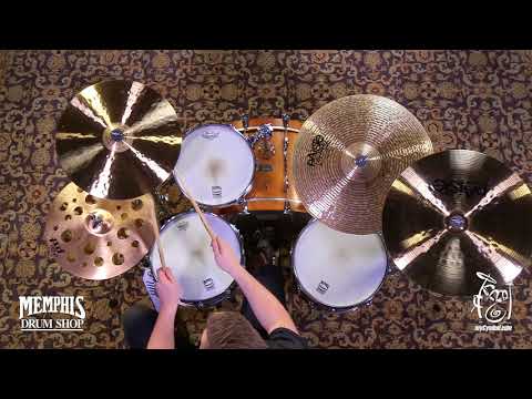 Paiste 17" Signature Traditionals Thin Crash Cymbal - 1091g (4301217-1010517V)