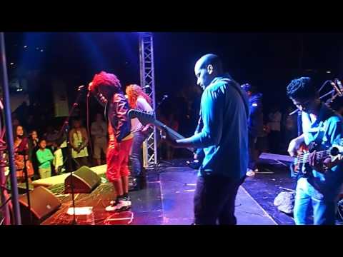 ZORRO CHANG - @ RONDAVELLE TIROULE