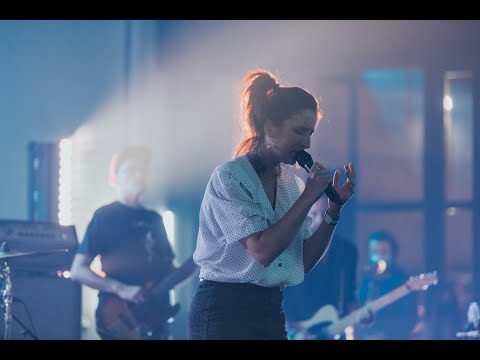 Orelha Negra com A Garota Não - Ready (Mulher Batida) | Eléctrico | Antena 3