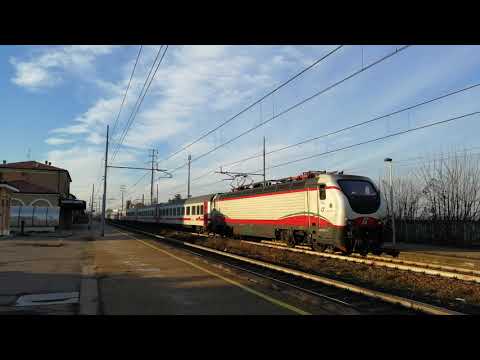 E.402B IN TRANSITO CON IC A PONTECURONE. (AL) VEN. 4 - 1 - 2019