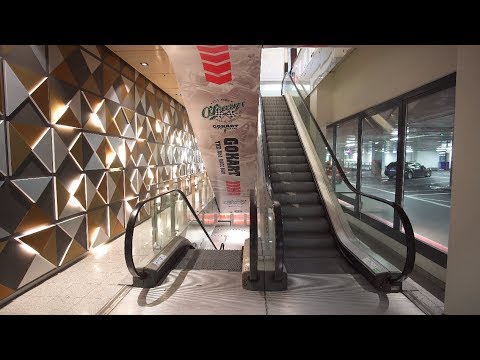 Sweden, Stockholm, Kista Galleria, 20X escalator, 6X elevator