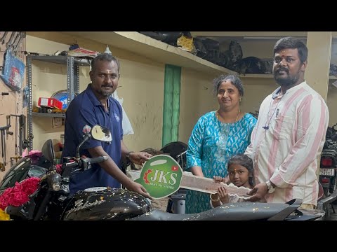 Bajaj Pulsar 150 CC old model full painting work completed, good work #painting #mechanic #bajaj 