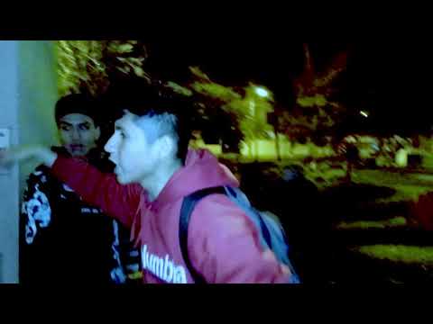 batalla de rap en el parque / tipo Perú España 😱😱😂
