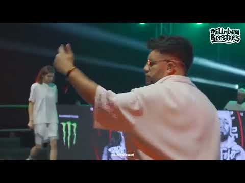 SARA SOCAS vs MR.EGO España 2022 Regué lo mejor de la presentación